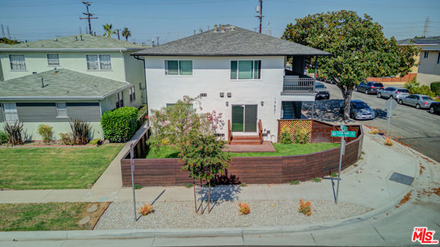 Image 3 of 29 For 17901 Crenshaw Boulevard