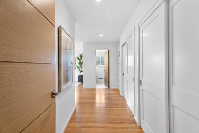 730 Monte Rosa Drive, Menlo Park CA: https://media.crmls.org/mediaz/1e74cdde-b99c-4ef2-8b8e-4a8751451c97.jpg