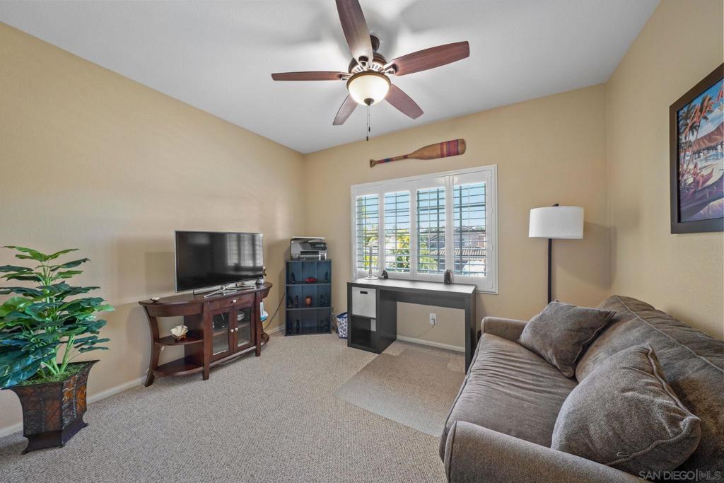 MLS #250034947SD img 29