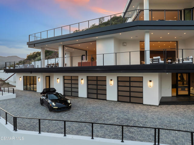 461 Lake Sherwood Drive, Lake Sherwood CA: https://media.crmls.org/mediaz/1e7590c2-ba05-4949-b0fc-924622eafe1f.jpg