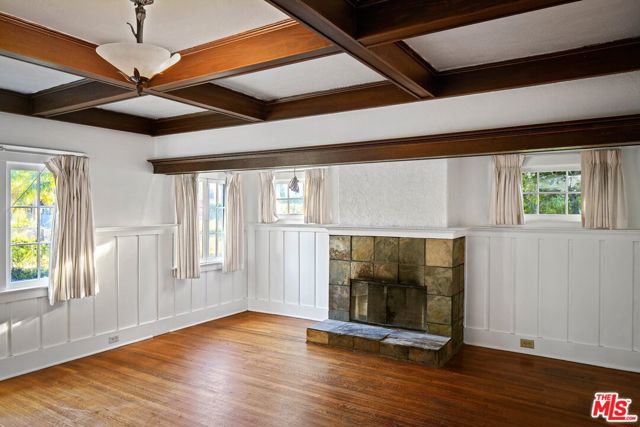 807 Superba Avenue photo 7