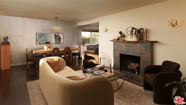 3842 Alsace Avenue photo 4