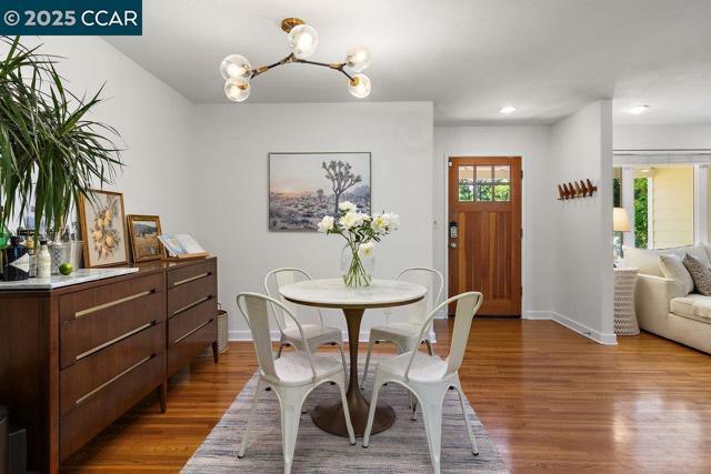 66 Del Hambre Cir, Walnut Creek CA: https://media.crmls.org/mediaz/1e77cb0f-bbde-44a6-a5dc-d92e4c75fa5e.jpg