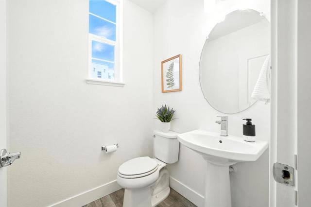 29341 Hub Court, Hayward CA: https://media.crmls.org/mediaz/1e77f8aa-dea7-411b-bcac-71654fdf3fae.jpg