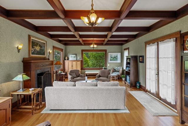 944 Bayview Avenue, Pacific Grove CA: https://media.crmls.org/mediaz/1e7868cf-8288-4576-aac2-cb672d57ed85.jpg