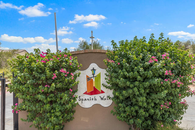 585 Via De La Paz, Palm Desert, CA 92211