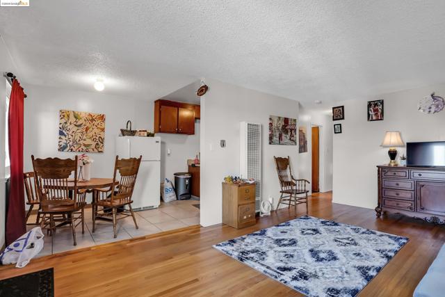 Image 3 of 24 For 5314 Bayview