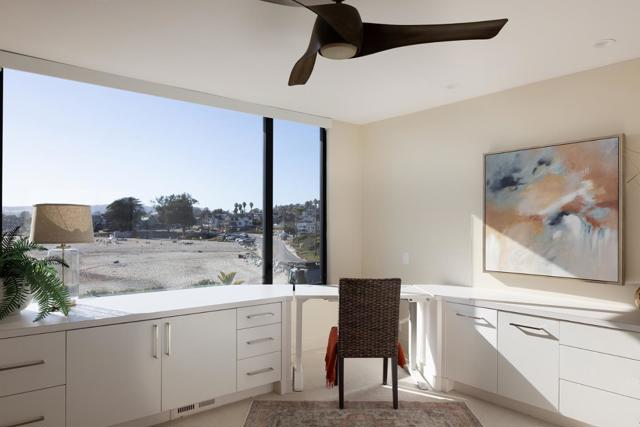 2900 E Cliff Drive, Santa Cruz CA: https://media.crmls.org/mediaz/1e79cb75-0ede-400f-a0d8-58e927d554b5.jpg