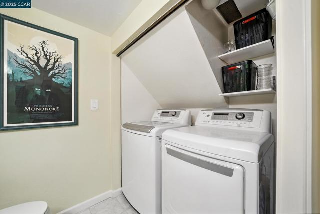 1624 San Luis Rd, Walnut Creek CA: https://media.crmls.org/mediaz/1e7a4267-72f0-43f8-84aa-0a2b0c239892.jpg