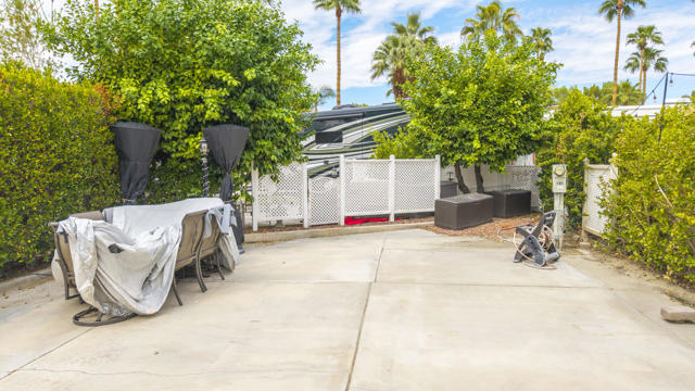 69411 Ramon Road, Cathedral City CA: https://media.crmls.org/mediaz/1e7b0151-e69f-4467-886e-73c3e2819f64.jpg