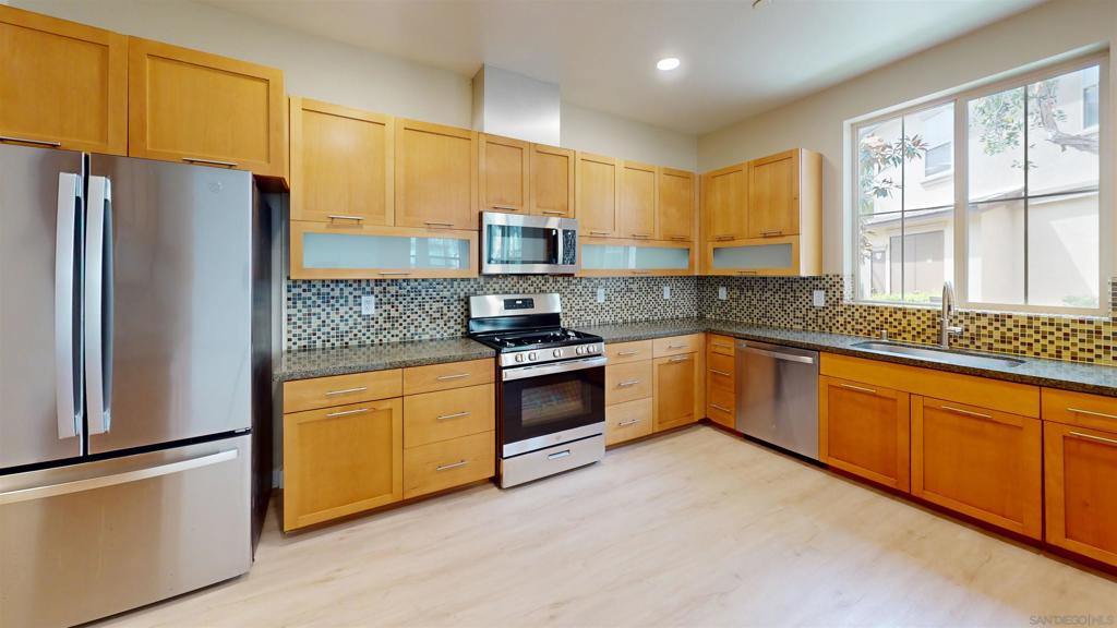 10710 Canyon Grove Trl - photo 6