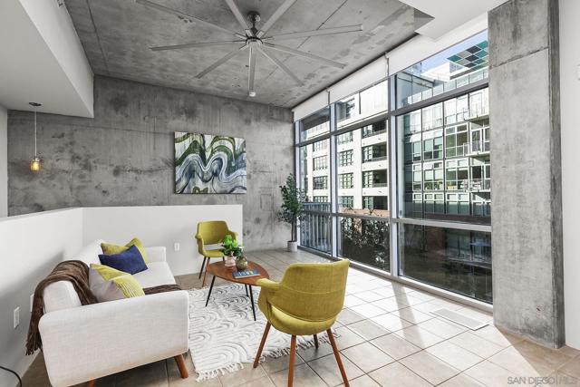 1025 Island Ave, San Diego CA: https://media.crmls.org/mediaz/1e7b9507-d7c1-45c8-8e90-a098513a05b4.jpg