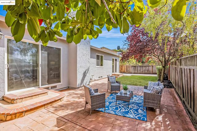 Image 21 of 30 For 4001 Plumas Ct