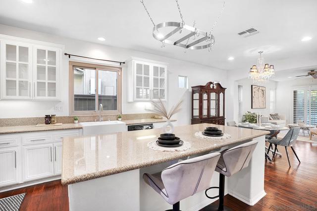 2361 porch swing st, Chula Vista CA: https://media.crmls.org/mediaz/1e7d2fb2-74ef-4d81-bdfc-1c55a7bb08f9.jpg