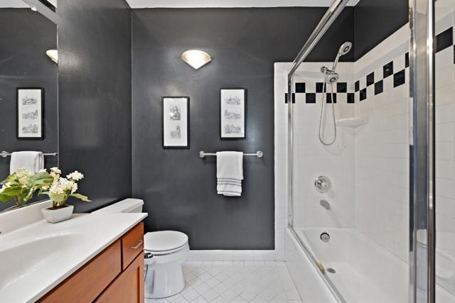 3246 21st Street, San Francisco CA: https://media.crmls.org/mediaz/1e7d8072-bd00-46c2-8f2b-81d0fe2248b1.jpg
