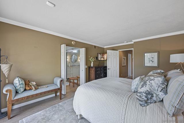 602 HOLLYRIDGE DRIVE, Encinitas CA: https://media.crmls.org/mediaz/1e7e5656-1a45-449c-962d-dab38595436f.jpg