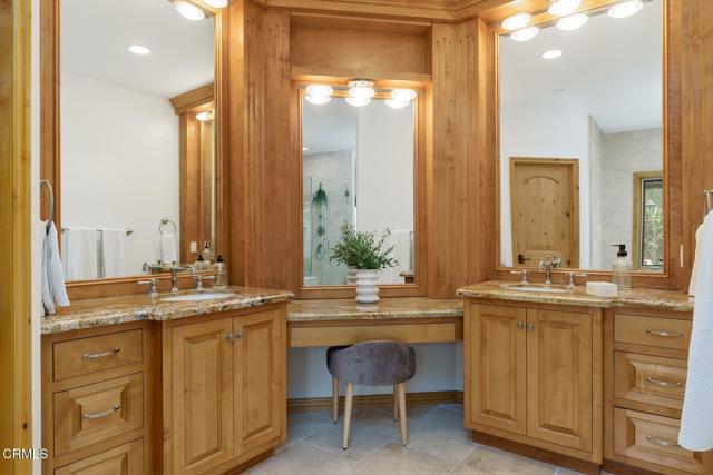 300 N Kalorama Street, Ventura CA: https://media.crmls.org/mediaz/1e7ee915-93c4-40ac-a0ff-fbe88f9f6e28.jpg