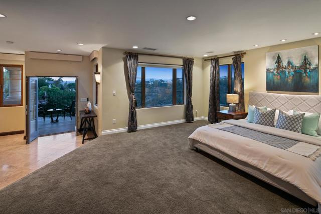 4915 Eyrie Rd, San Diego CA: https://media.crmls.org/mediaz/1e7f0a9a-3459-4c07-8643-08d5cbfd6560.jpg