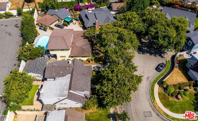 11205 Huntley Place, Culver City CA: https://media.crmls.org/mediaz/1e7f74ba-bf2a-46e9-bd78-52e100e872af.jpg