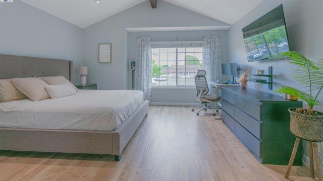 37076 Saint Edwards St, Newark CA: https://media.crmls.org/mediaz/1e7ffcb7-ffde-4865-b3e8-1931773e0d7a.jpg