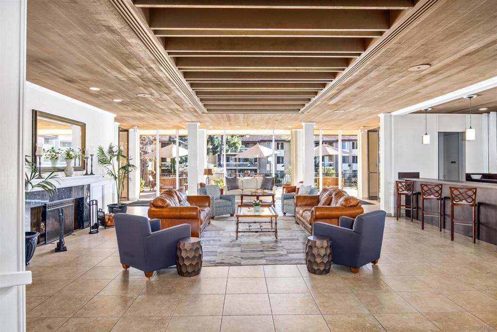 1855 Diamond St - photo 16