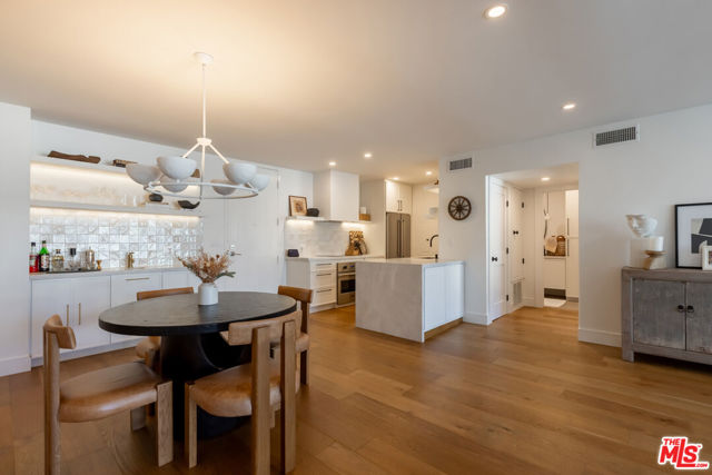 1351 N Crescent Heights Boulevard, West Hollywood CA: https://media.crmls.org/mediaz/1e801f29-3e54-4840-9319-26303a1d7aa4.jpg