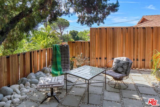 1865 UPPERTON Avenue, Los Angeles CA: https://media.crmls.org/mediaz/1e804e50-110f-4c79-b9be-2da1c7b86c94.jpg