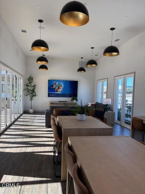2852 Via Descanso, Camarillo CA: https://media.crmls.org/mediaz/1e8088fa-ca09-402f-bfec-bca6aedebc99.jpg