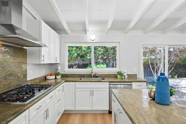 821 E Meadow Drive, Palo Alto CA: https://media.crmls.org/mediaz/1e80cdcf-5b79-4b3c-ad01-be1dd681377f.jpg