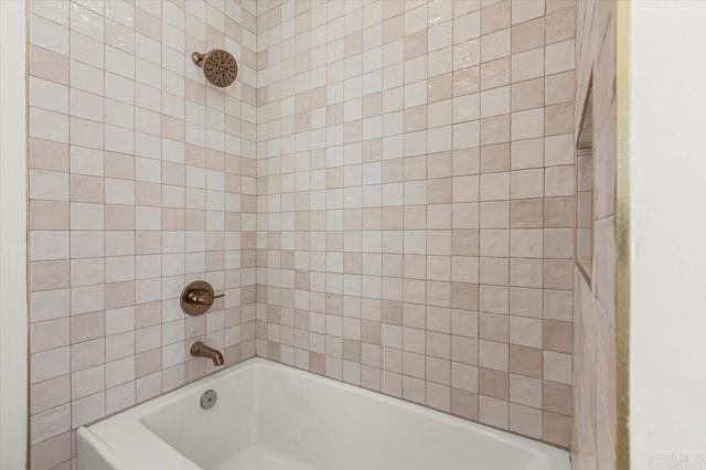 874 Hacienda Drive, El Cajon CA: https://media.crmls.org/mediaz/1e818cbe-9135-43cf-92f0-bceb6ae66853.jpg