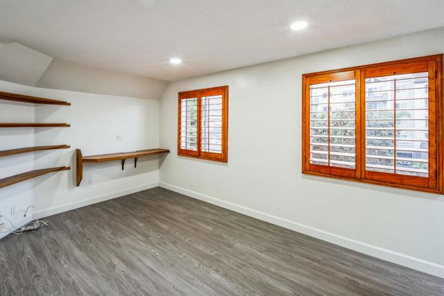 Image 26 of 35 For 3440 Lebon Dr  4301