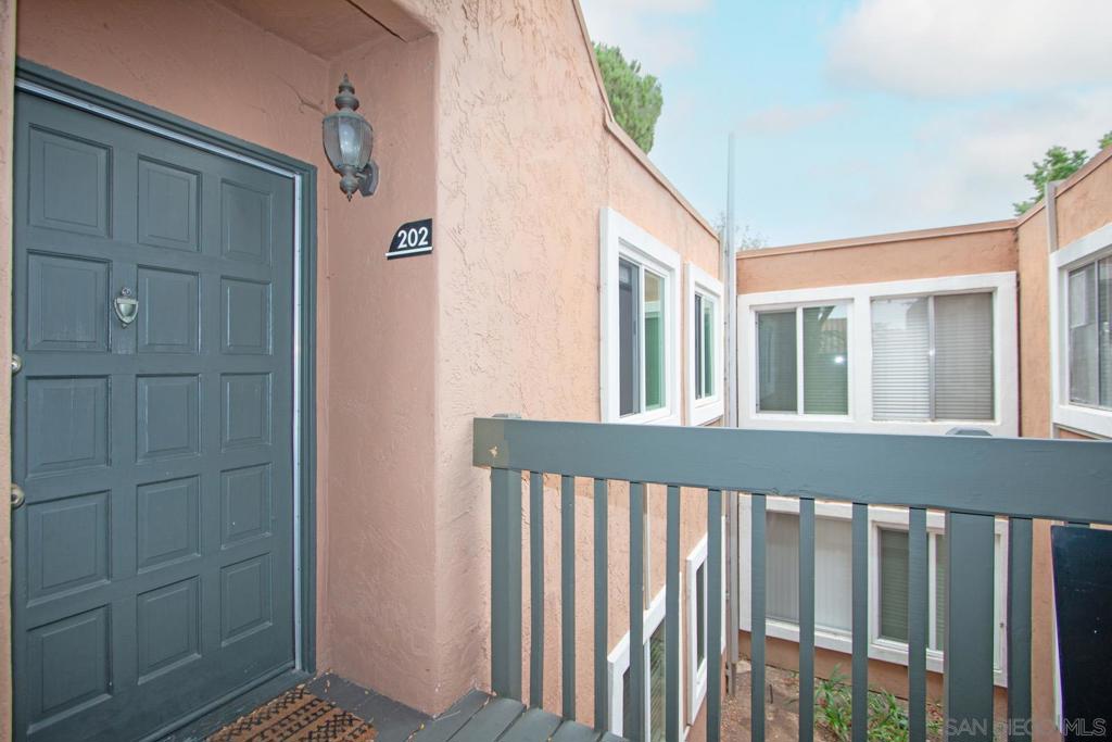 17093 Bernardo Dr - photo 9