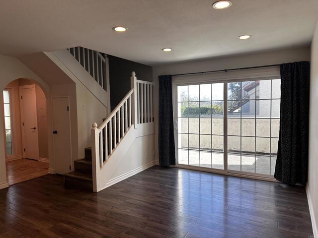 Image 6 of 33 For 767 Eastshore  221
