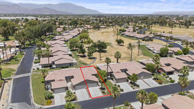 49181 Biery Street, Indio CA: https://media.crmls.org/mediaz/1e848d8a-cb42-4b90-a7eb-499eee92a4f2.jpg
