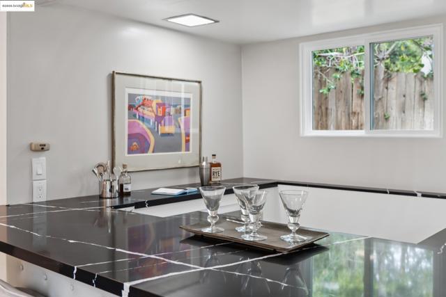 1057 Arlington Blvd, El Cerrito CA: https://media.crmls.org/mediaz/1e84a304-f8cc-41f0-ad2c-e066dd8a8c89.jpg