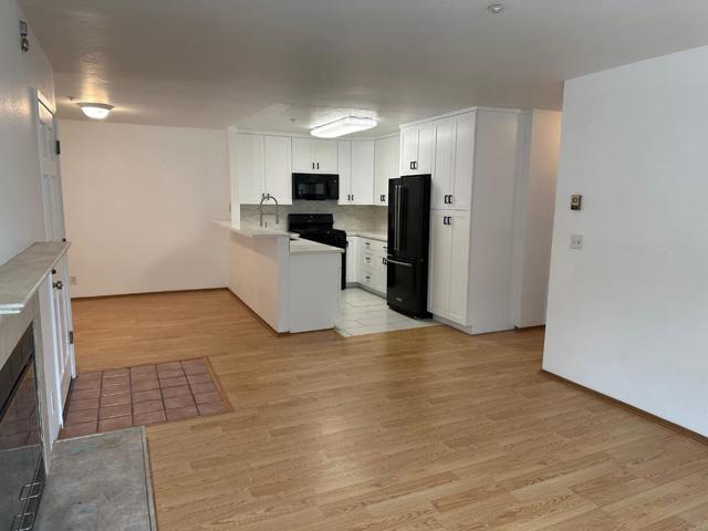 808 Red Leaf Court, San Francisco CA: https://media.crmls.org/mediaz/1e853783-e413-476f-bccd-4da1c5194ab0.jpg
