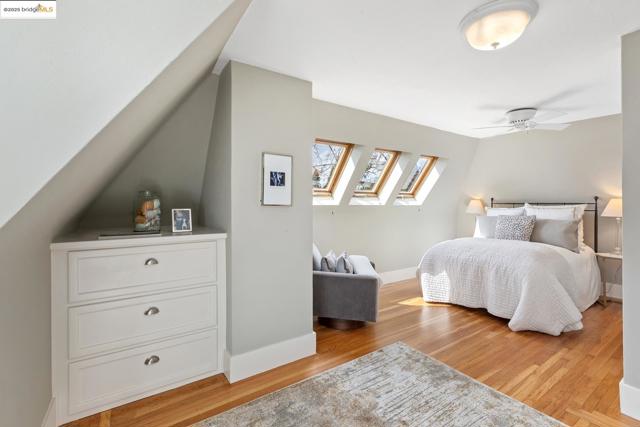 1 Brookside Avenue, Berkeley CA: https://media.crmls.org/mediaz/1e88ec1a-0340-4ced-9433-2d275dcff4ad.jpg