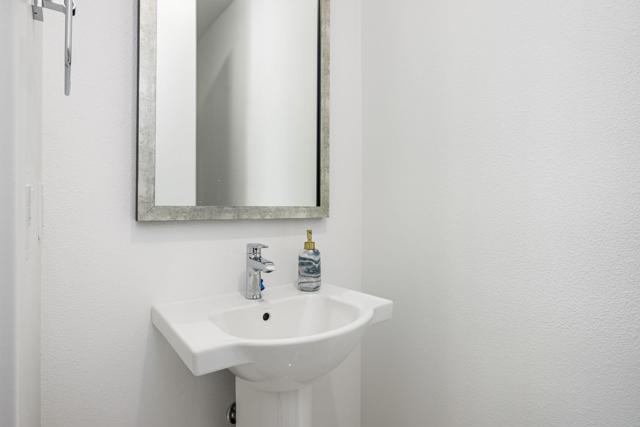 928 Galaxy Drive, Palm Springs CA: https://media.crmls.org/mediaz/1e890bc5-3076-4d7a-be5b-b277ab2e6fcd.jpg