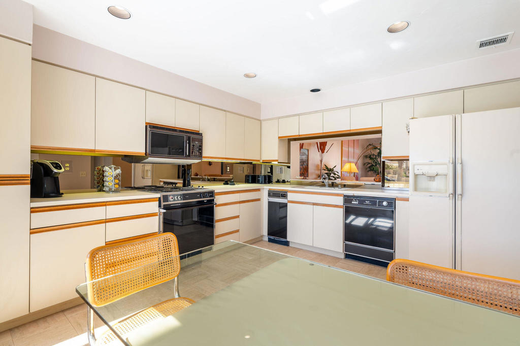 MLS #219136500DA image #11