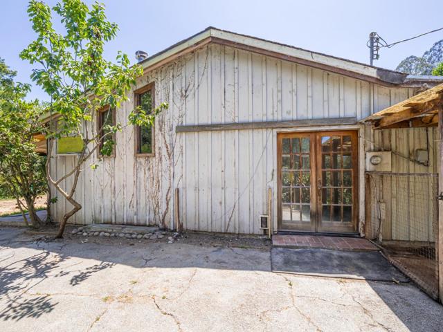4151 Freedom Boulevard, Aptos CA: https://media.crmls.org/mediaz/1e8987c6-618f-4114-a8c0-2bec10543363.jpg
