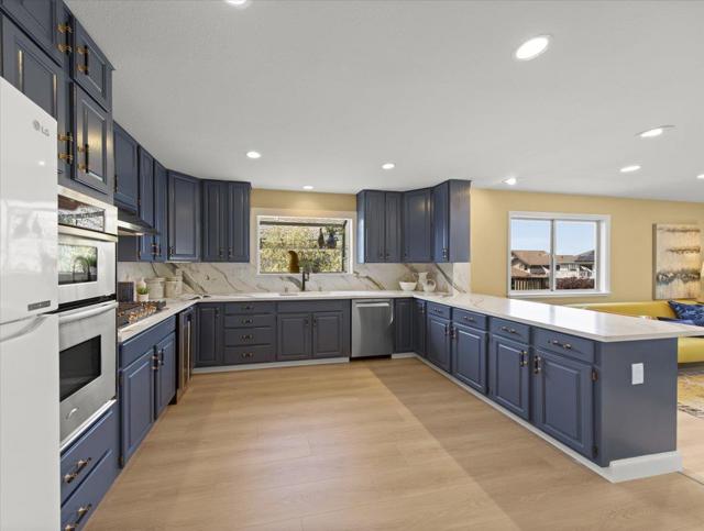 323 Garcia Avenue, Half Moon Bay CA: https://media.crmls.org/mediaz/1e8a6f45-2d17-4366-bf06-0040cef788e8.jpg