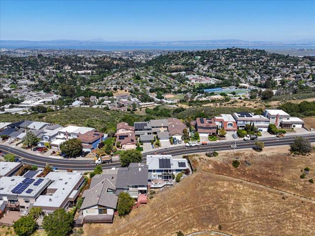 2434 Hastings Drive, Belmont CA: https://media.crmls.org/mediaz/1e8b483a-af7c-46a1-ac3b-6942407c1d28.jpg