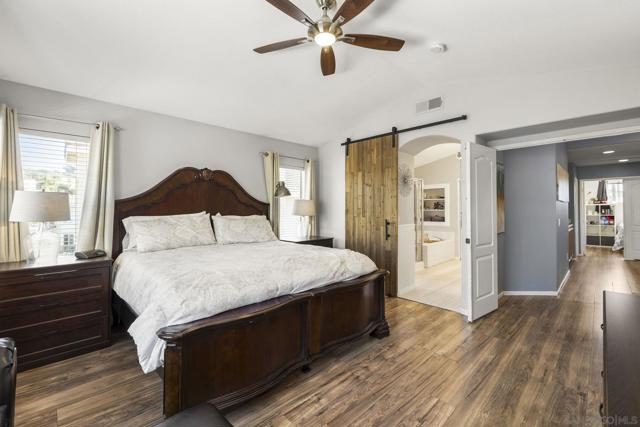 838 Masters Dr, Oceanside CA: https://media.crmls.org/mediaz/1e8bb444-cb53-4872-a7b5-1e1b4d940e6b.jpg