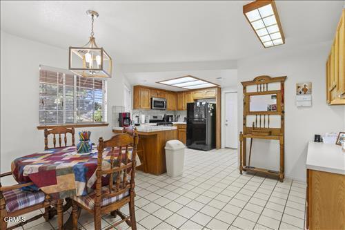 Detail Gallery Image 7 of 34 For 22820 Mariposa Rd, Tehachapi,  CA 93561 - 3 Beds | 2 Baths