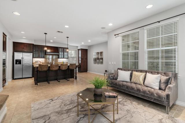 Detail Gallery Image 12 of 52 For 6211 Dartington Way, Carlsbad,  CA 92009 - 4 Beds | 3/1 Baths