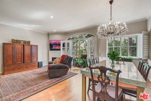 120 N Swall Drive, Los Angeles CA: https://media.crmls.org/mediaz/1e8cd249-b844-46cc-b23e-427720ac9dde.jpg