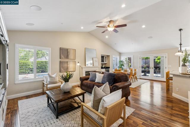 2232 Normandy Cir, Livermore CA: https://media.crmls.org/mediaz/1e8cf7e9-87eb-4f42-ad1e-d95f354f03e1.jpg