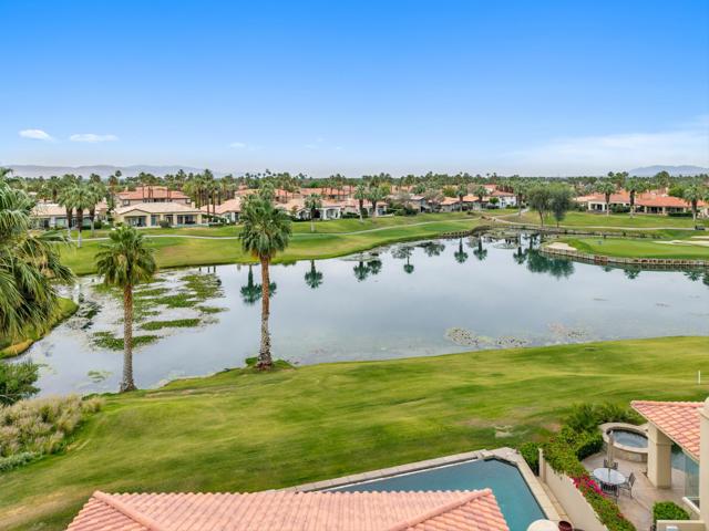 55208 Big, La Quinta CA: https://media.crmls.org/mediaz/1e8cfe79-b3aa-4844-902e-f1c796833e29.jpg