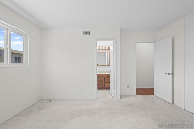 13514 Avenida Del Charro, El Cajon CA: https://media.crmls.org/mediaz/1e8f46b2-e01f-492c-865f-e7705f2bff98.jpg