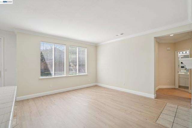 4902 Alterra Way, Sacramento CA: https://media.crmls.org/mediaz/1e8feece-921b-4b84-bf18-26c3dd3fec8a.jpg